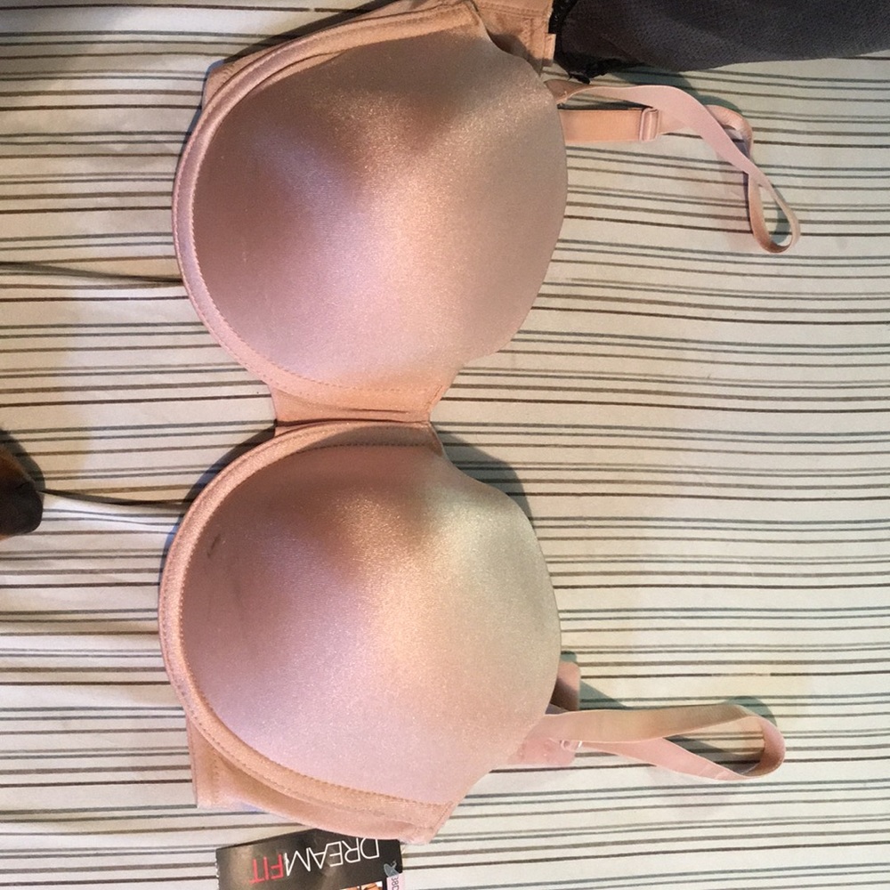 NWT Size 38DD Dream Fit Bra